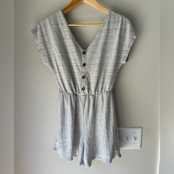 Caution to the Wind romper - Picture 2 of 3